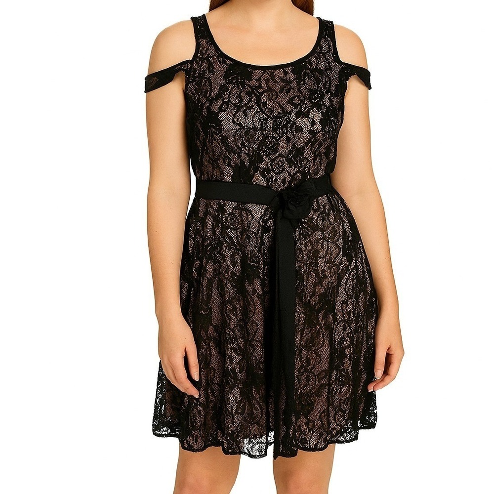 City Triangles Black Lace Dress Cold Shoulder Rhinestone Belt Juniors Size 7 LBD